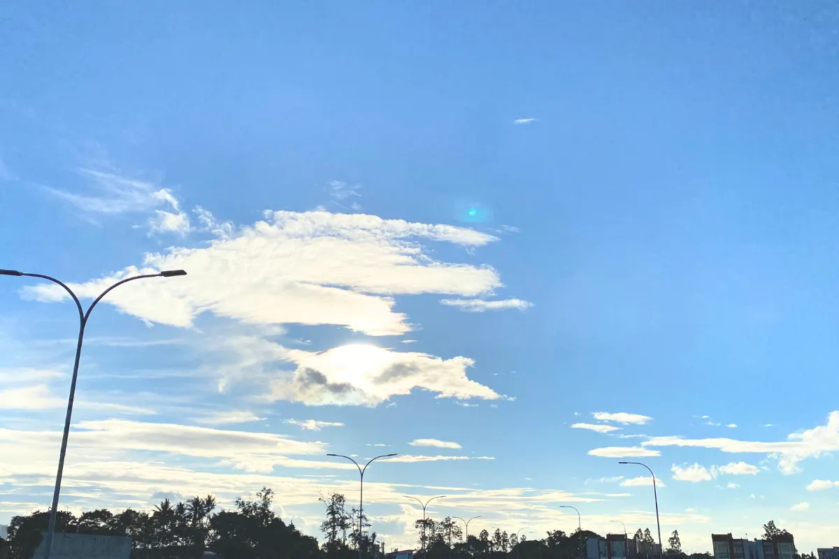 空の高さに、心がほどけた
